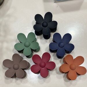 Amazon Flower Hair Clips Set - Black, Green, Blue, Brown, Red, Orange